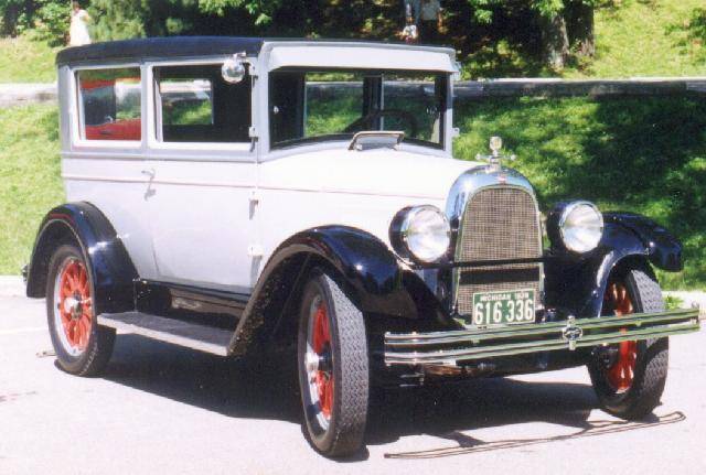 1928 Whippet Coach - America