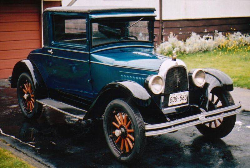 1928 Whippet Model 96 Coupe - Canada