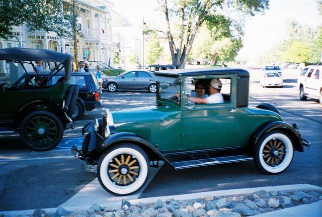 1928 Whippet Model 96 Coupe - America