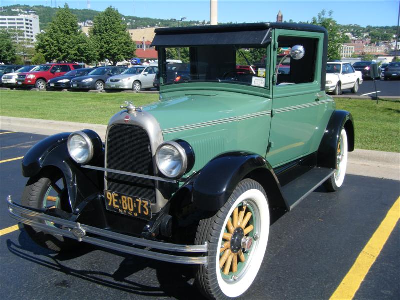 1928 Whippet Model 96 Coupe - America