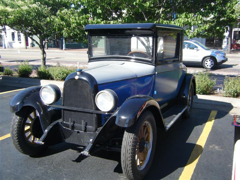 1928 Whippet Model 96 Coupe - America