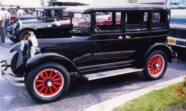 1927 Whippet Landau - America