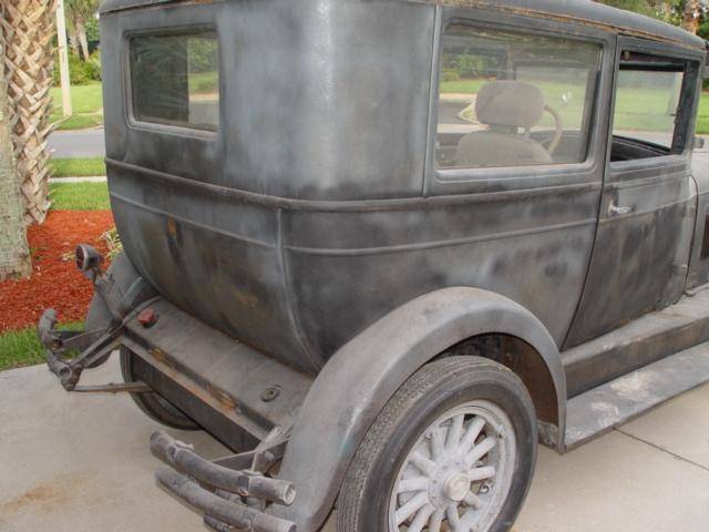 1928 Whippet Coach - America