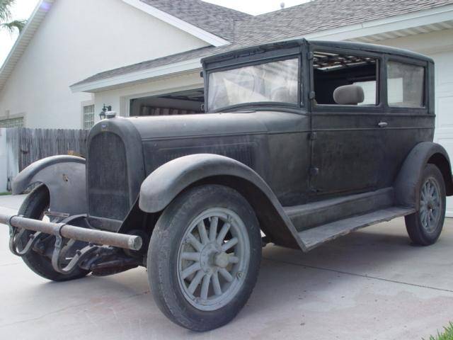 1928 Whippet Coach - America