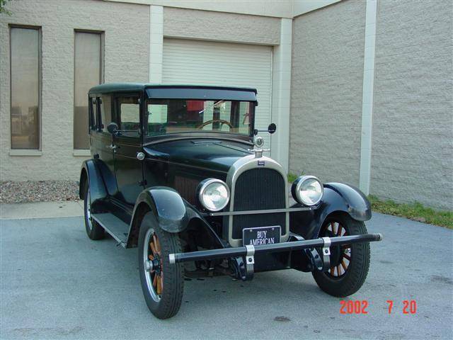 1928 Whippet Sedan - America