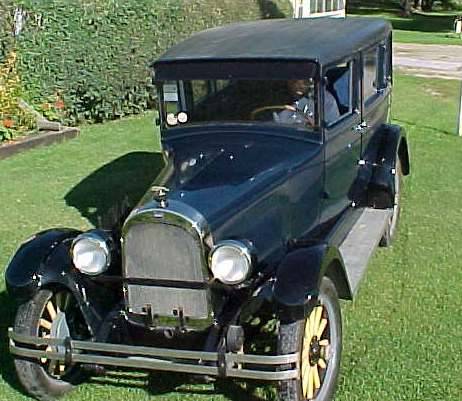 1928 Whippet Sedan - America