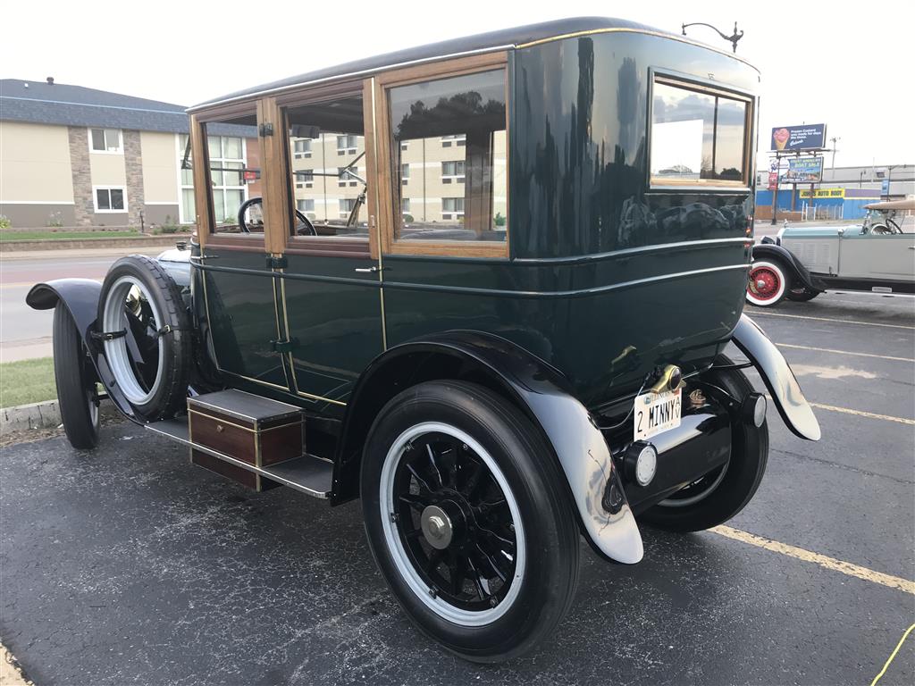 1917 Brewster Model 41 7 passenger sedan