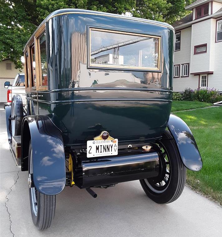 1917 Brewster Model 41 7 passenger sedan