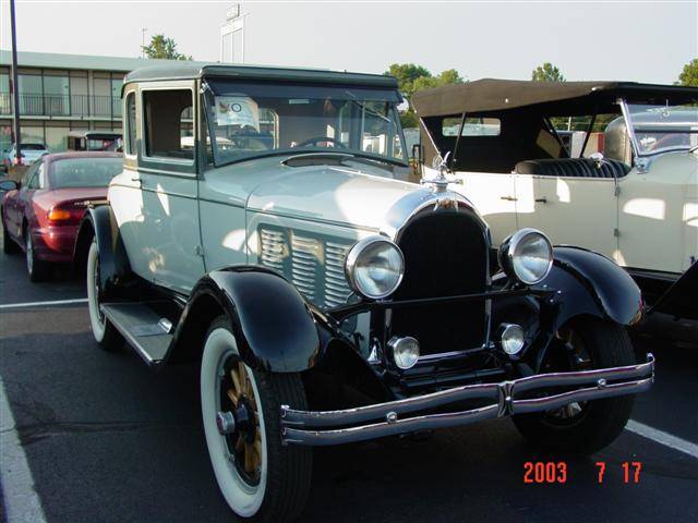 1928 Falcon Knight Model 12 Coupe - America