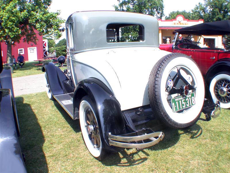 1928 Falcon Knight Model 12 Coupe - America