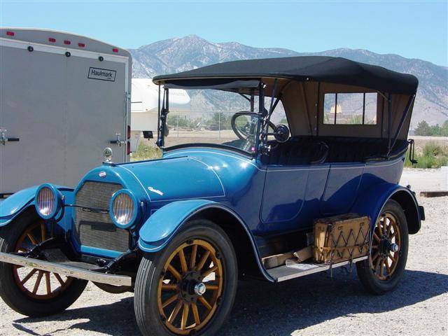 1916 Overland Model 83B - America