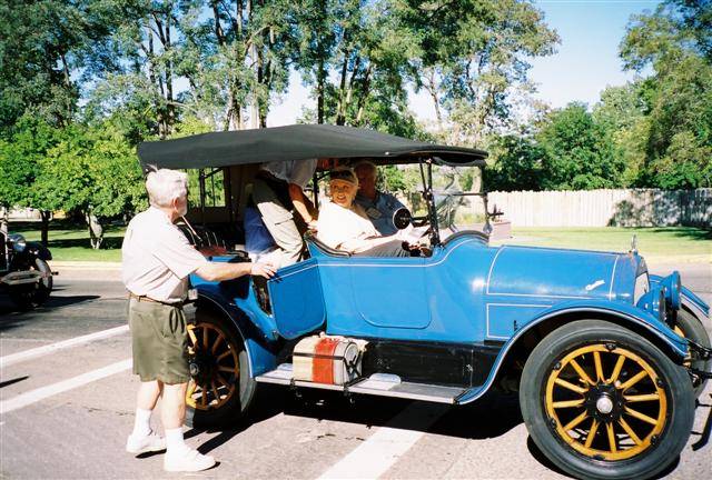 1916 Overland Model 83B - America