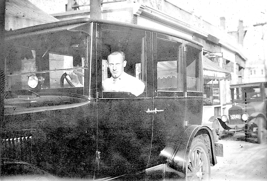 1924 Overland Sedan Model 91 - America