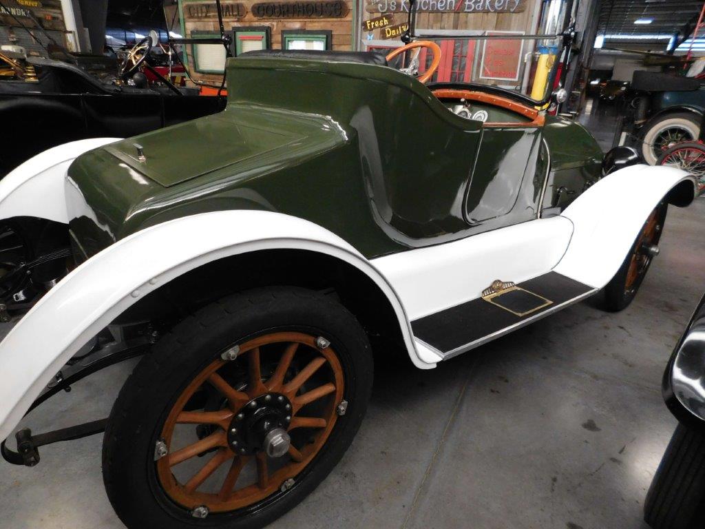 1915 Overland 81-R Roadster - America