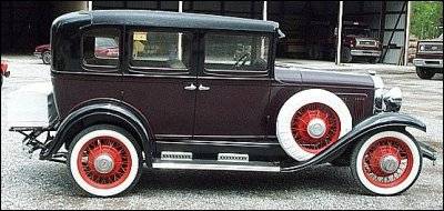 1930 Willys Deluxe Sedan Model 98B - America