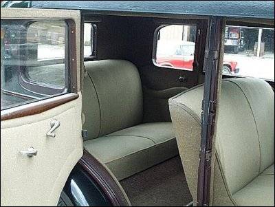 1930 Willys Deluxe Sedan Model 98B - America