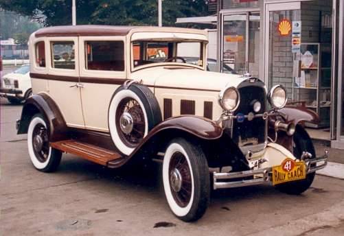 1930 Willys Deluxe Sedan Model 98B - Chile