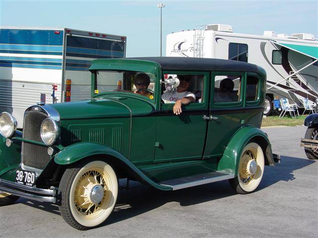 1930 Willys Deluxe Sedan Model 98B - America