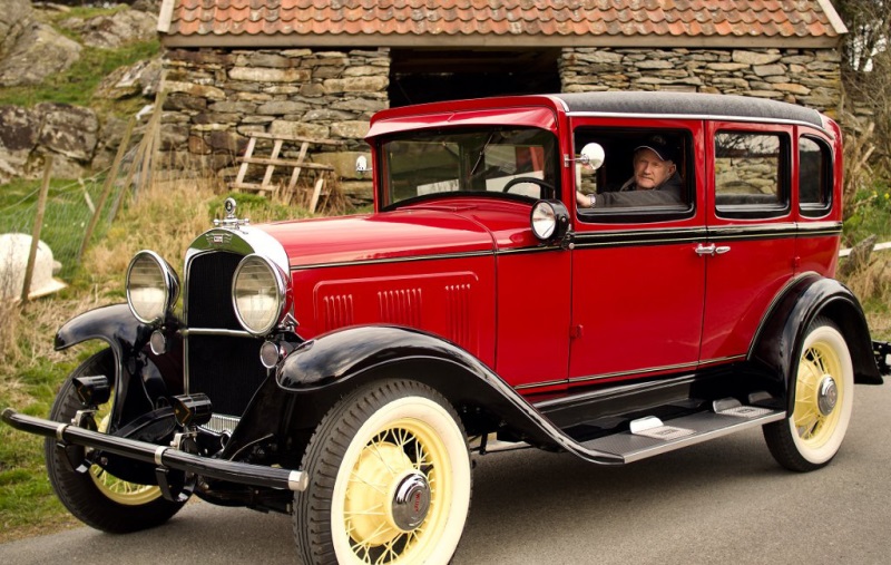 1930 Willys Deluxe Sedan Model 98B - Norway