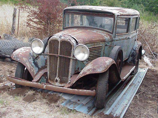 1932 Willys Model 6-90 Sedan (Unrestored) - America