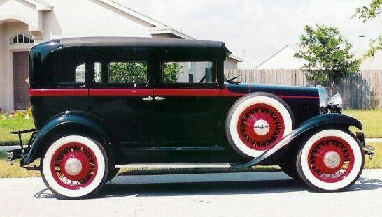 1930 Willys Deluxe Sedan Model 98B - Puerto Rico