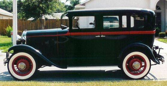 1930 Willys Deluxe Sedan Model 98B - Puerto Rico