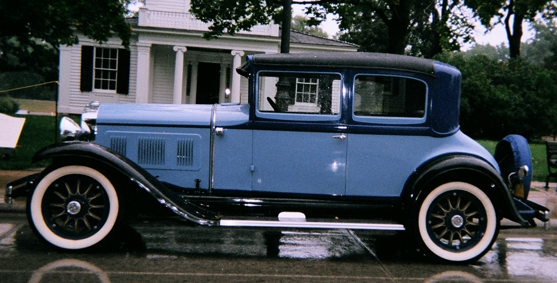 1930 Willys Victoria Coupe Model 8-80 - America