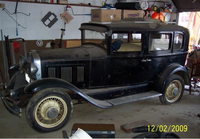 1930 Willys Sedan Model 98B - USA