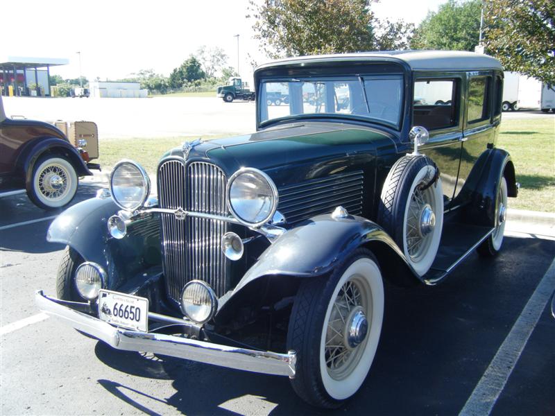 1932 Willys Overland Sedan Model 8-88 - America