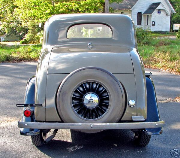 1933 Willys Coupe - America