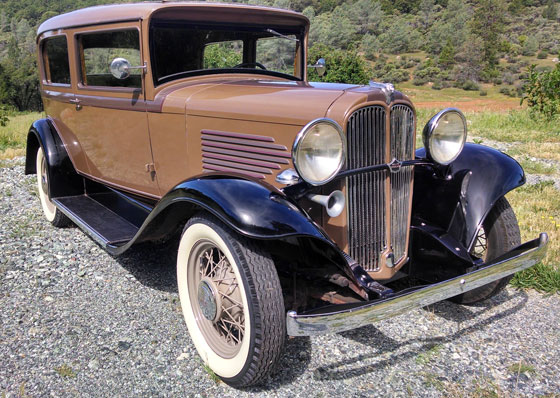 1932 Willys Model 6-90 Coach - America