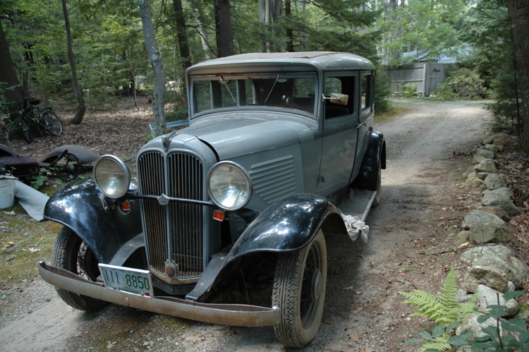 1932 Willys Model 6-90 Sedan - America