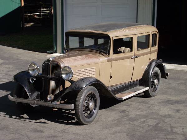 1932 Willys Sedan Model 6-90 - USA