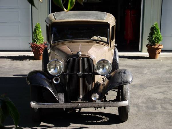 1932 Willys Sedan Model 6-90 - USA