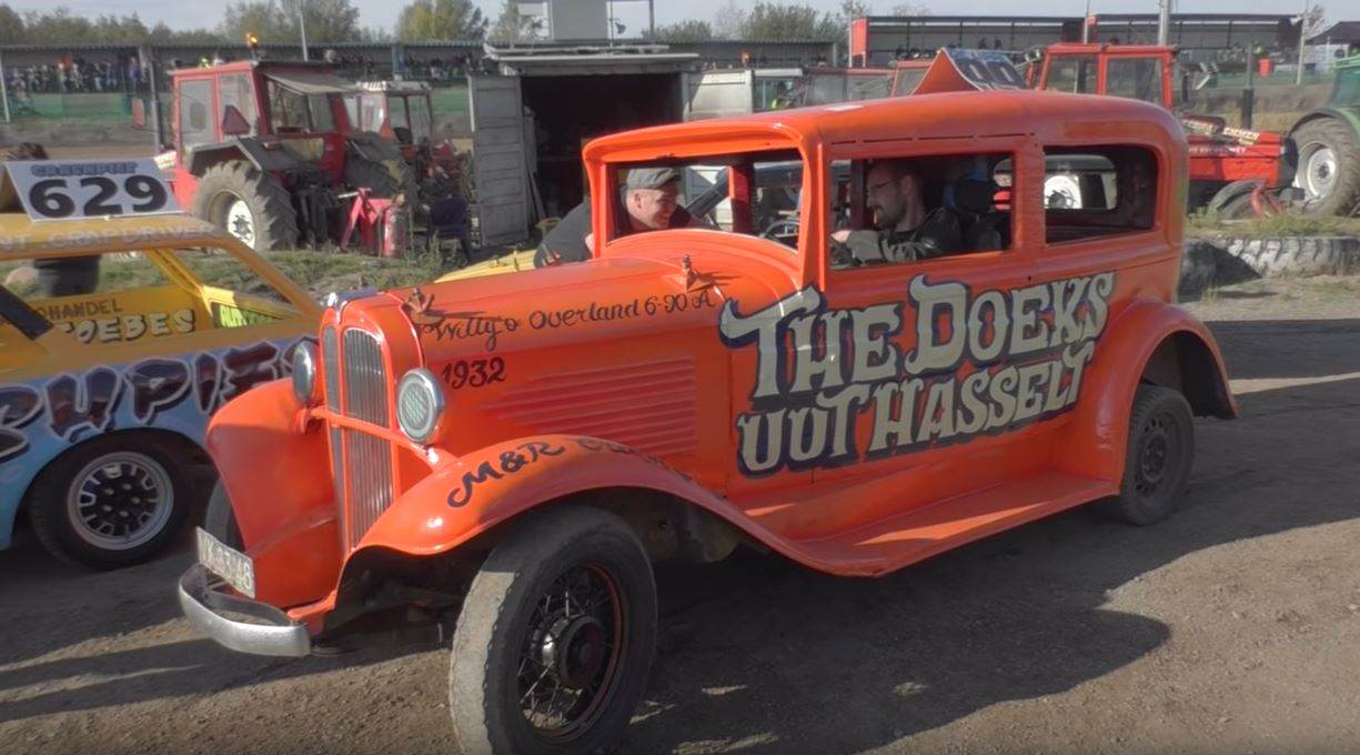 1932 Willys Coach Model 6-90 - Netherlands