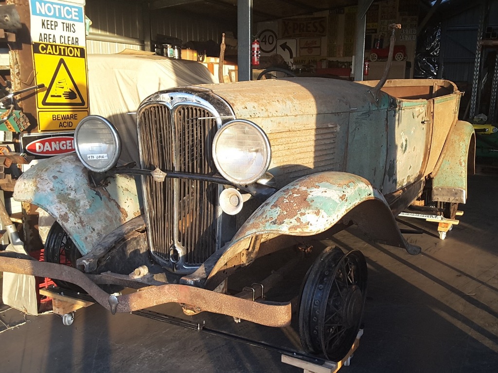 1933 Willys Touring Model 6-90A - Australia