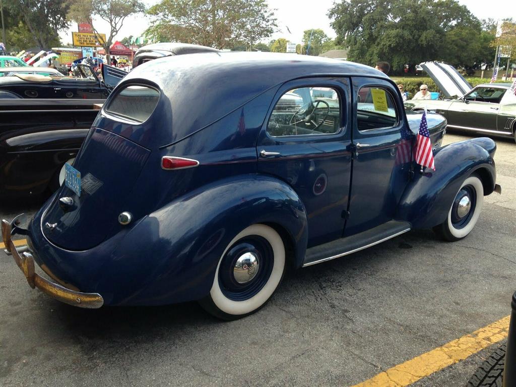 1939 Overland Sedan Model 39 - America