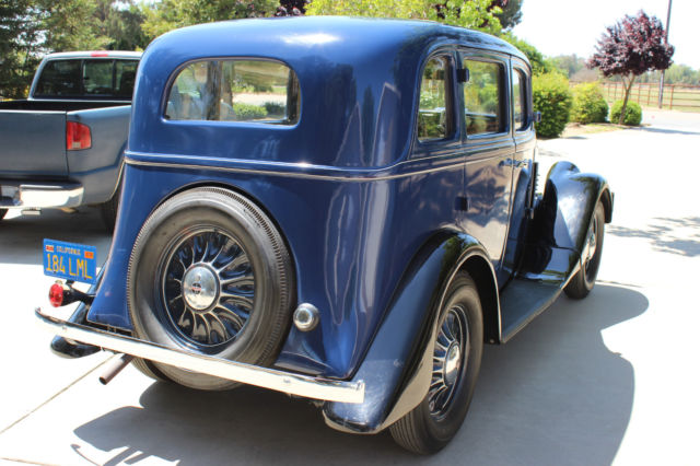 1933 Willys 4 Door Sedan Model 77 - America