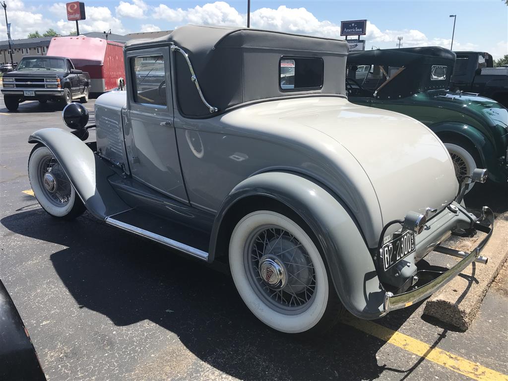 1931 Willys Sport Coupe Model 97 - America