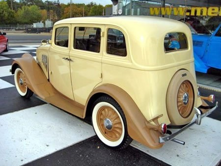 1933 Willys Model 77 Sedan