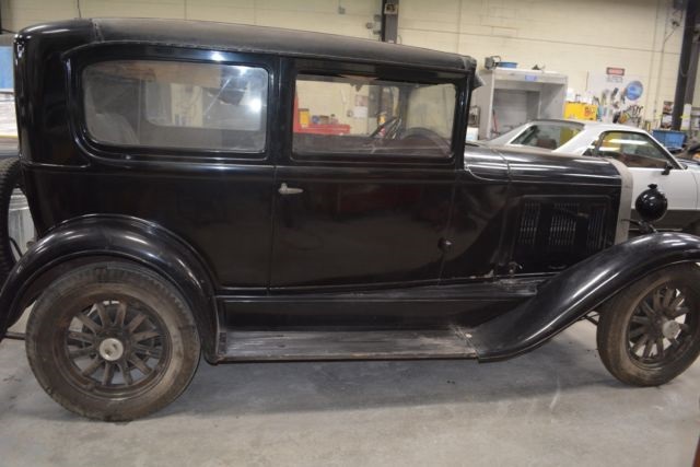 1930 Willys Coach Model 98B - USA