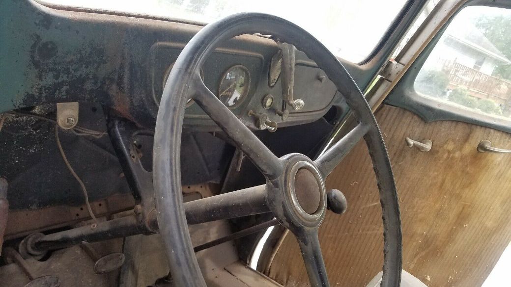 1935 Willys Model 77 Sedan - USA