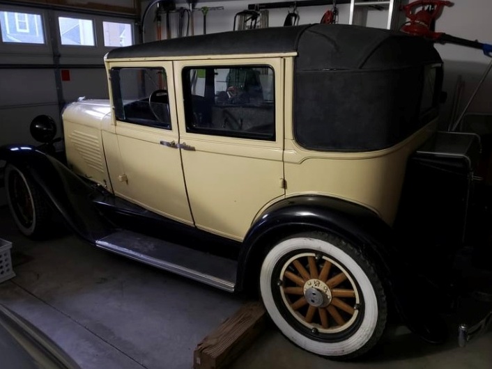 1931 Willys Model 97 Club Sedan - USA