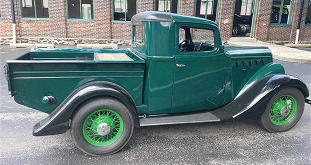 1935 Willys Model 77 Pickup - USA