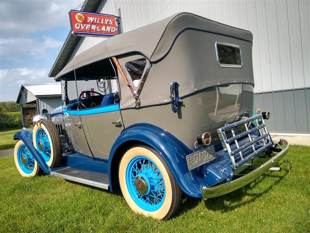 1933 Willys Model 6-90A Touring - USA