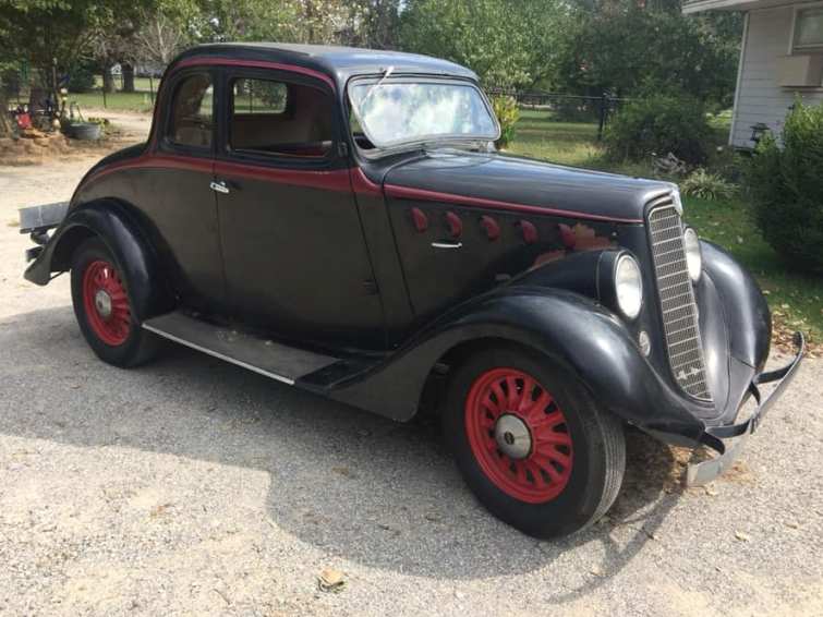 1935 Willys Coupe Model 77 - America