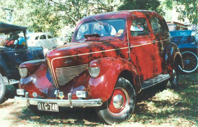 1939 Overland Model 39 Sedan (Holden Bodied) - Australia