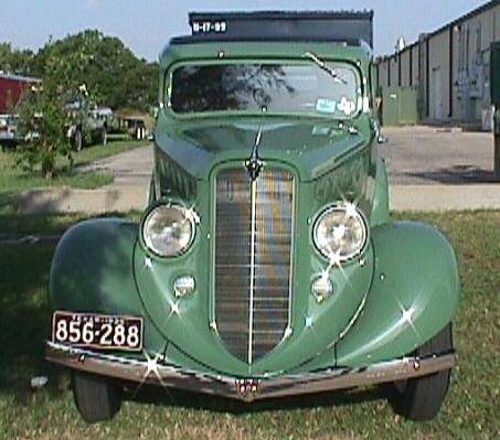 1935 Willys Coupe Model 77 - America