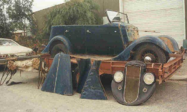 1935 Willys Tourer Model 77 (Holden Bodied) - Australia