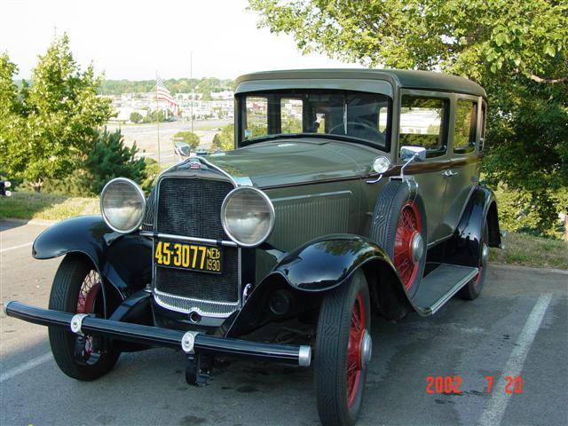 1930 Willys Knight Model 70B Sedan - America